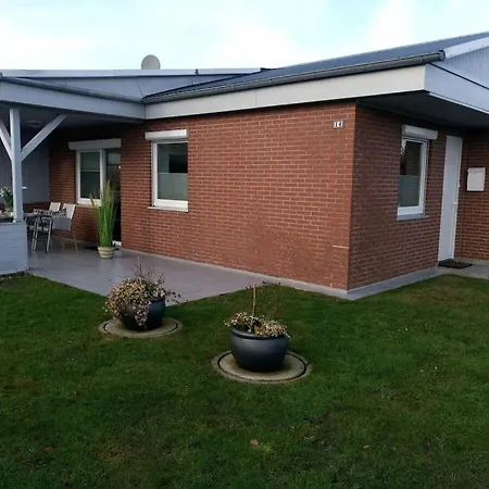 With 2 Bedrooms * Warwerort