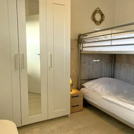 With 2 Bedrooms *