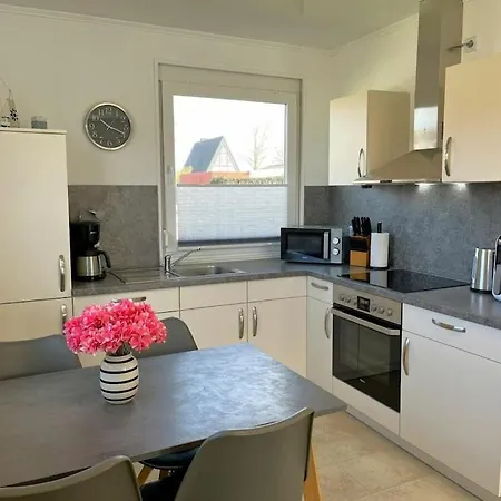 Vakantiehuis With 2 Bedrooms *